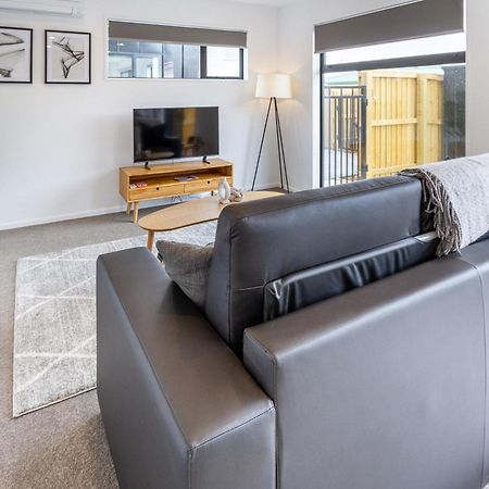 2Br Townhouse: Cosy, Close To City, Car Park كريستتشيرش المظهر الخارجي الصورة