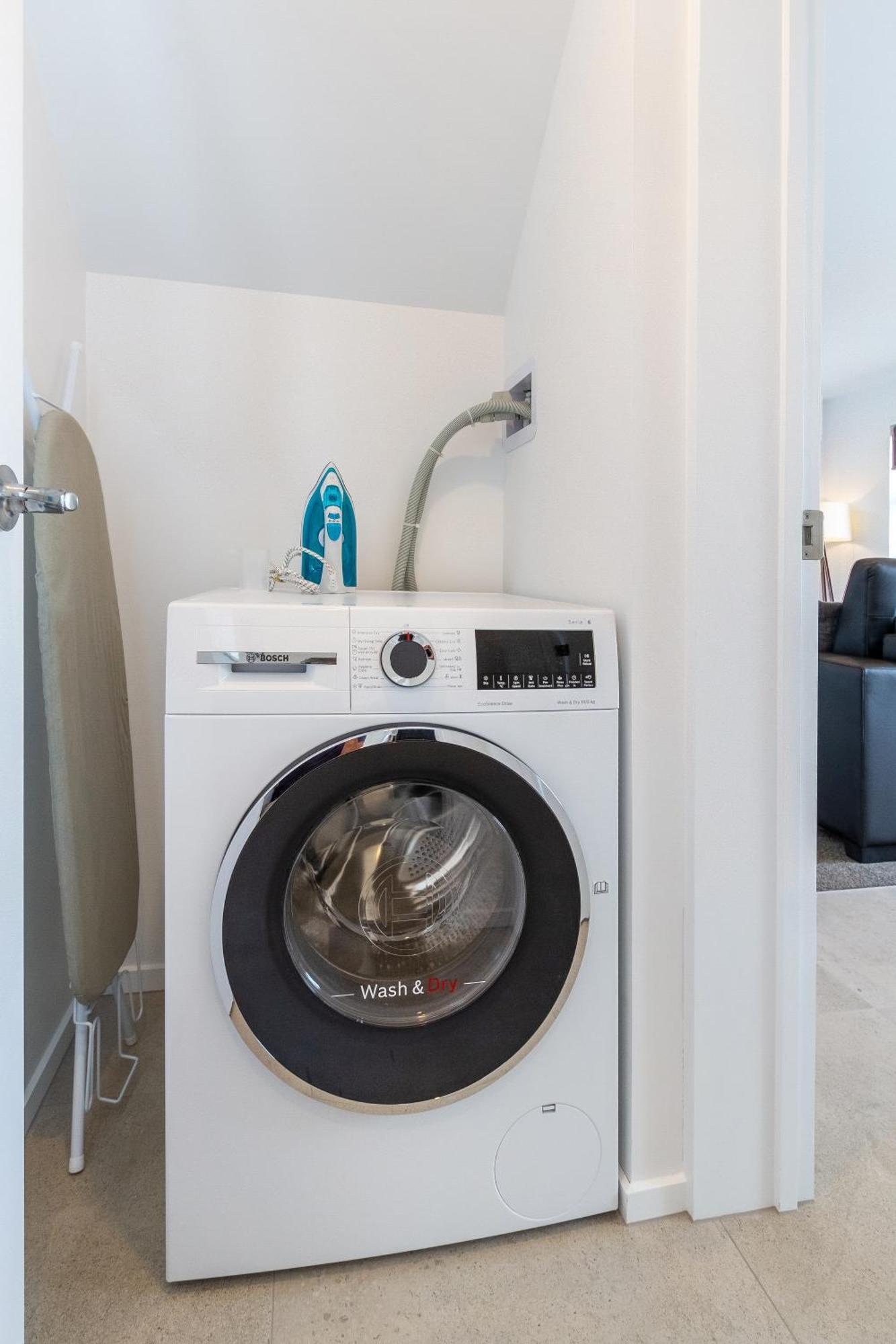 2Br Townhouse: Cosy, Close To City, Car Park كريستتشيرش المظهر الخارجي الصورة